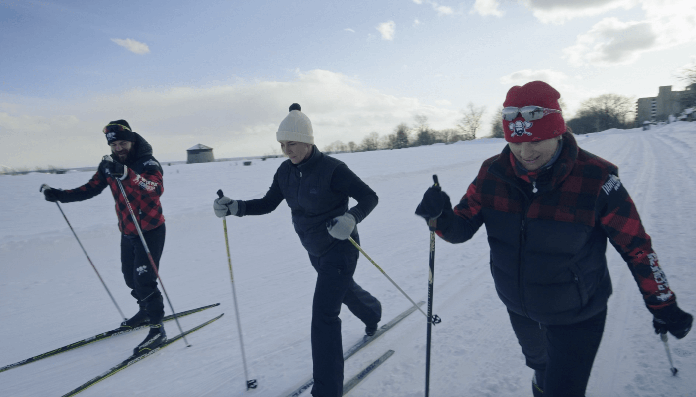 Amandine fait du ski de fond sur les plaines d'Abraham