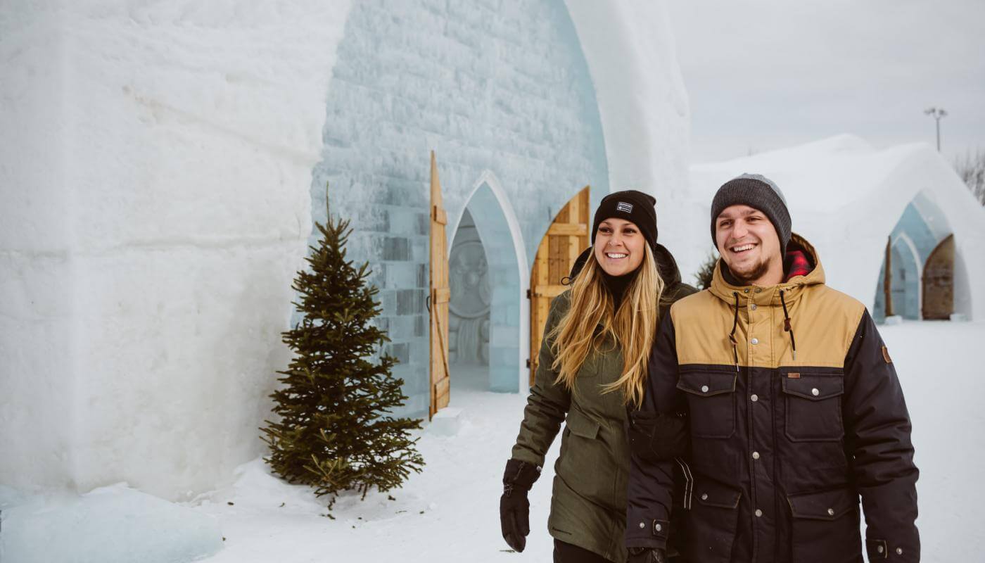 A couple visits the Hôtel de Glace, in Saint-Gabriel-de-Valcartier, near Québec.