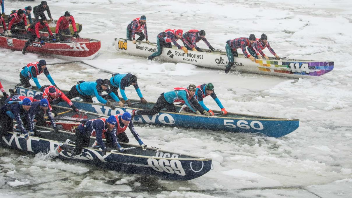 Course canot à glace