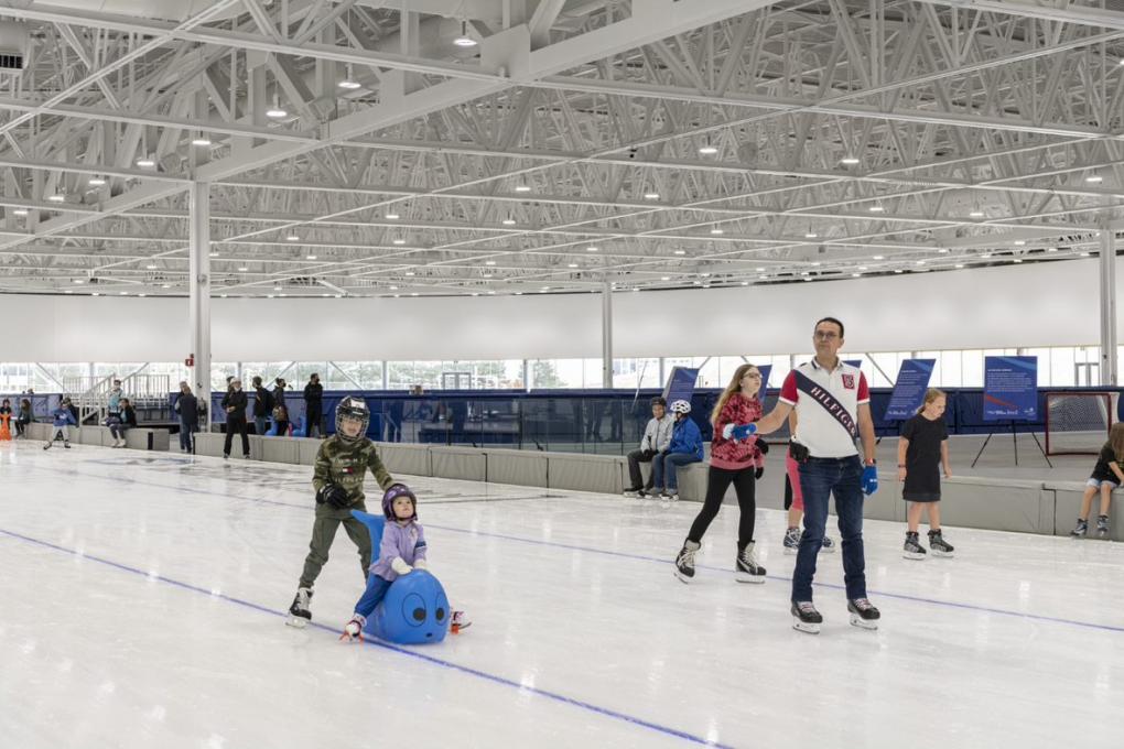 Patineurs au Centre des glaces de Québec