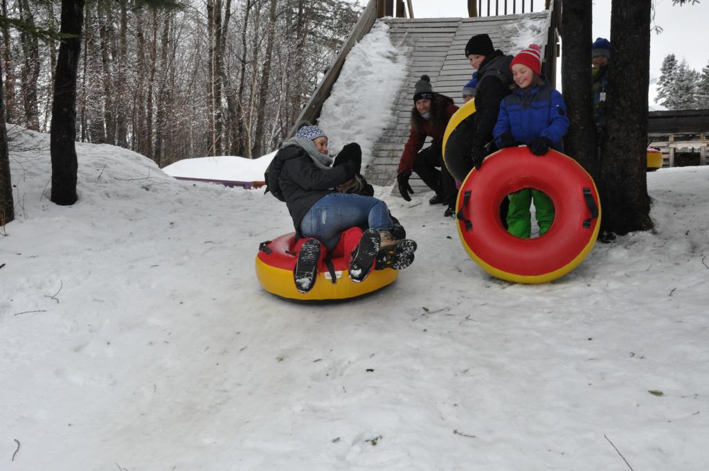 Centre de plein air Le Saisonnier - Forfait familial, glissade