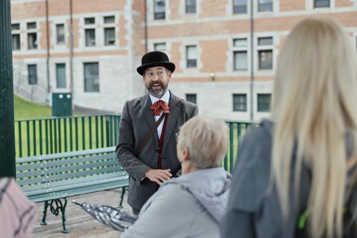 Cicerone Tours - Guided Tour of Old Québec