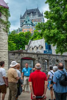 Tours Voir Québec - Guide along the Mountain Coast