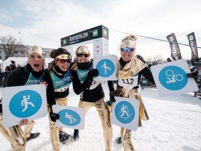 Équipe féminine au Pentathlon des neiges