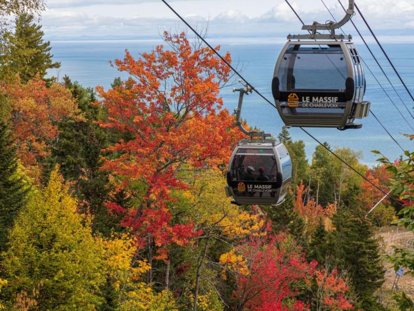 Le Massif de Charlevoix - Balade en télécabine au Massif de Charlevoix à l'automne