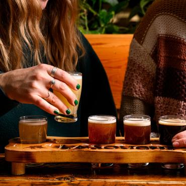 Verres de dégustation dans une microbrasserie